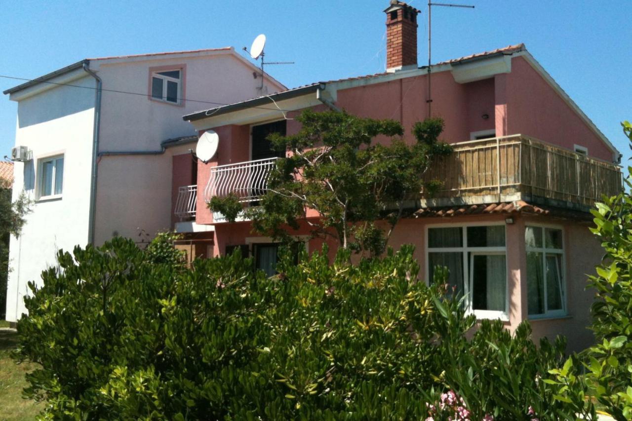 روفينج Olive Tree Apartments المظهر الخارجي الصورة