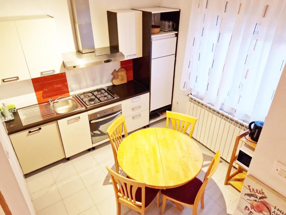 روفينج Olive Tree Apartments المظهر الخارجي الصورة