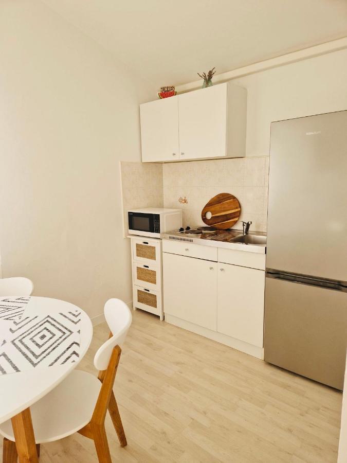 روفينج Olive Tree Apartments المظهر الخارجي الصورة