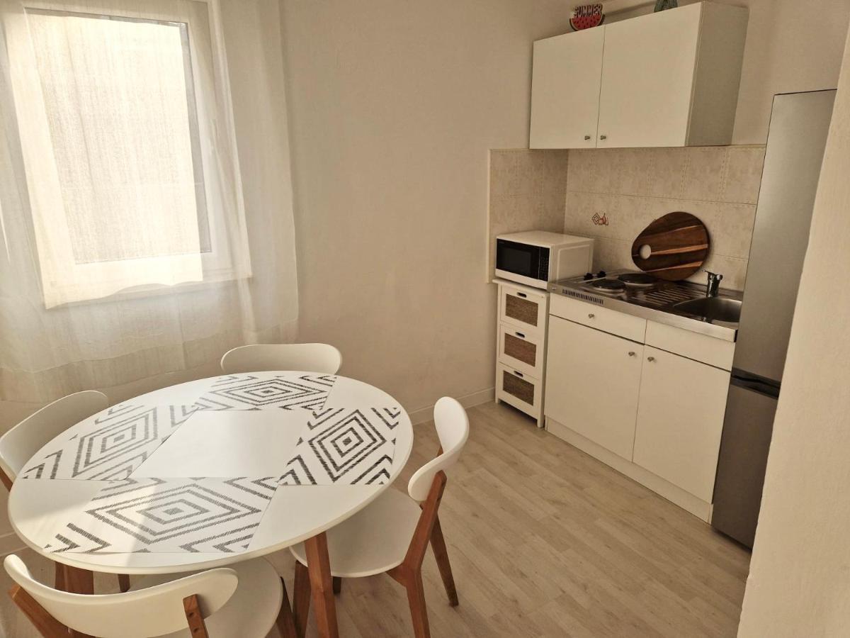 روفينج Olive Tree Apartments المظهر الخارجي الصورة